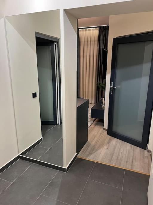 Ath Modern Homes - Luxury Apartment In The City Center Iasi Exterior foto